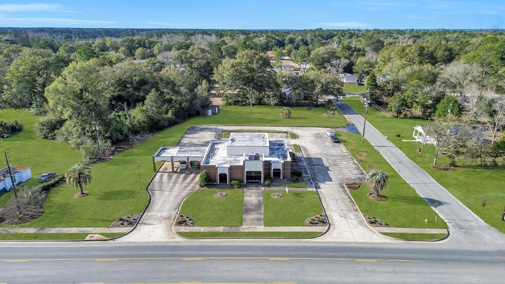 More Photos Of 176 S Main St, Reidsville Freestanding For Sale