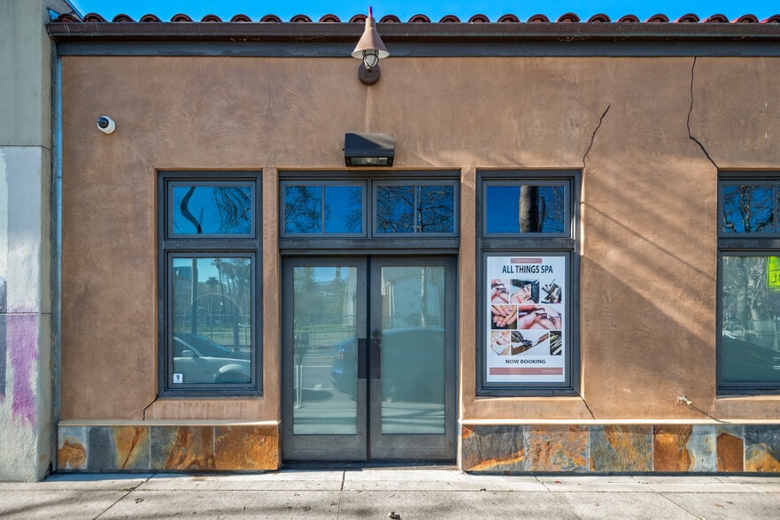 More Photos Of 27 Devine St, San Jose Storefront Retail Office For Sale