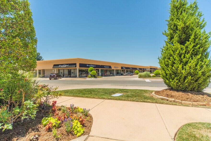 More Photos Of 9201 N Pennsylvania Ave, Oklahoma City Unknown For Lease