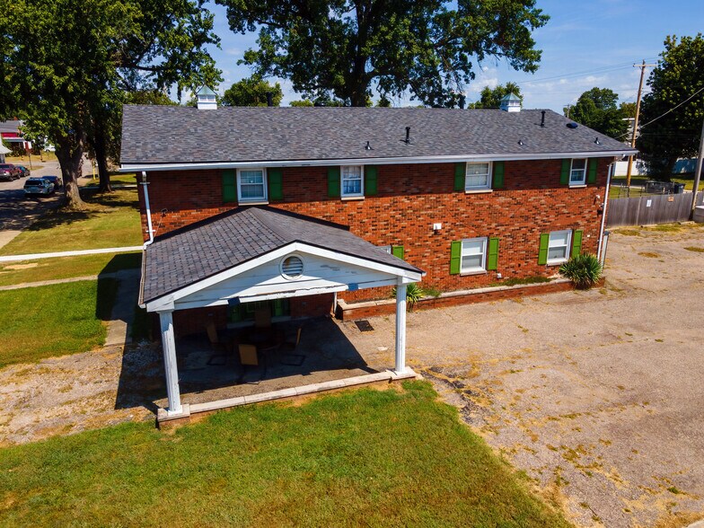 More Photos Of 903 Edgar St, Evansville Multifamily For Sale