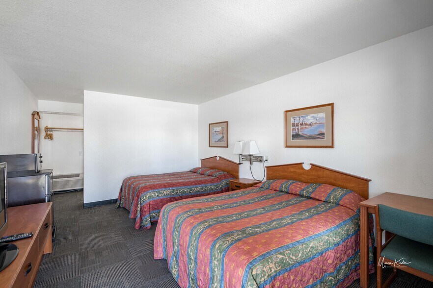 More Photos Of 203 SW 7th St, Stuart Hotel For Sale