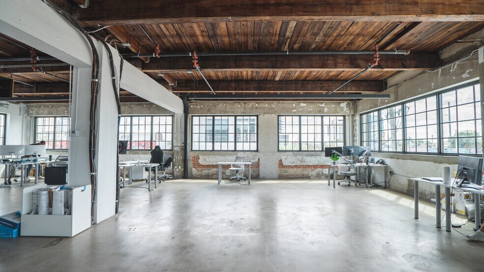 More Photos Of 2509 N Miami Ave, Miami Loft Creative Space For Lease