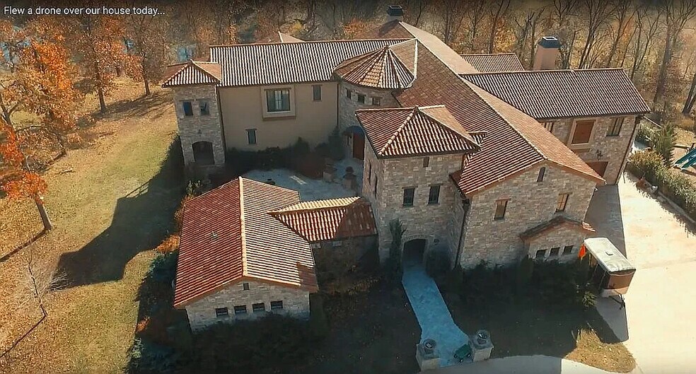 Primary Photo Of 126 Par Ln, Carl Junction Lodge Meeting Hall For Sale