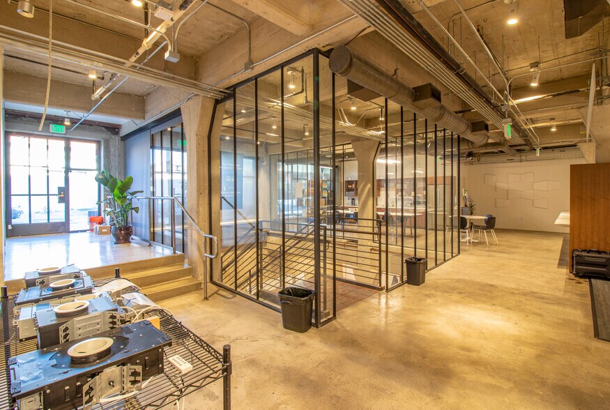 More Photos Of 837 N Spring St, Los Angeles Office For Sale