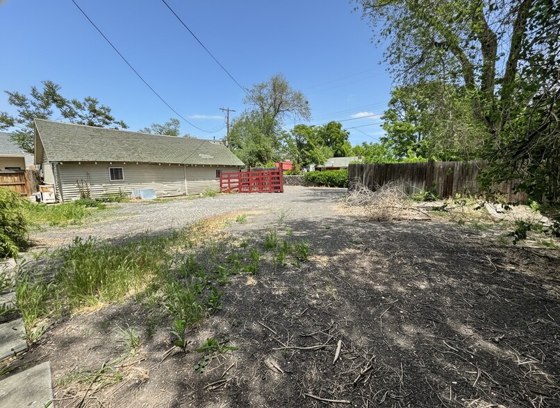 More Photos Of 120 9th Ave N, Buhl Multifamily For Sale