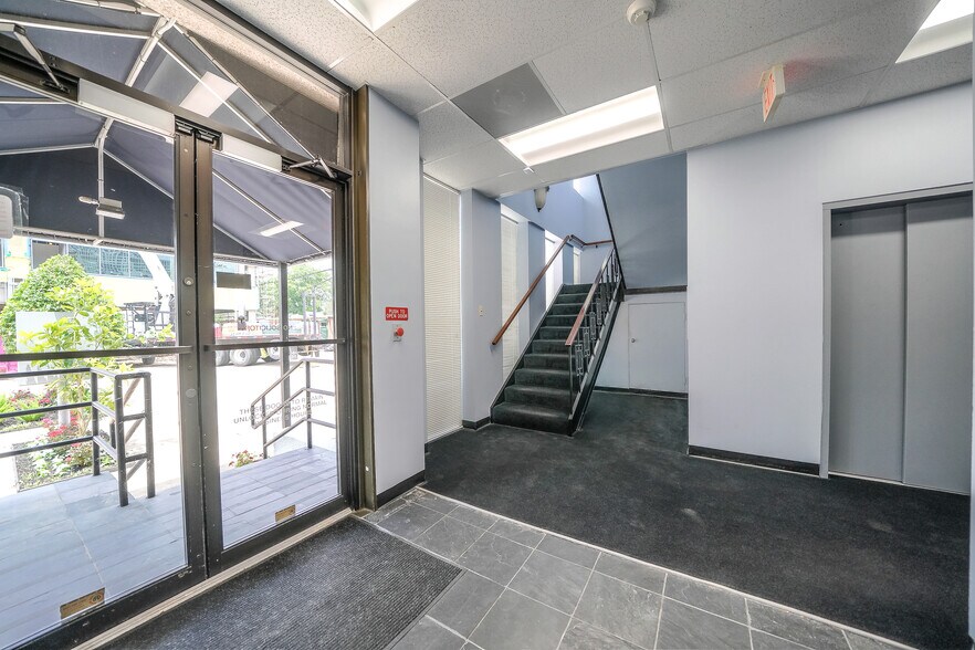 More Photos Of 3435 Branard St, Houston Medical For Lease