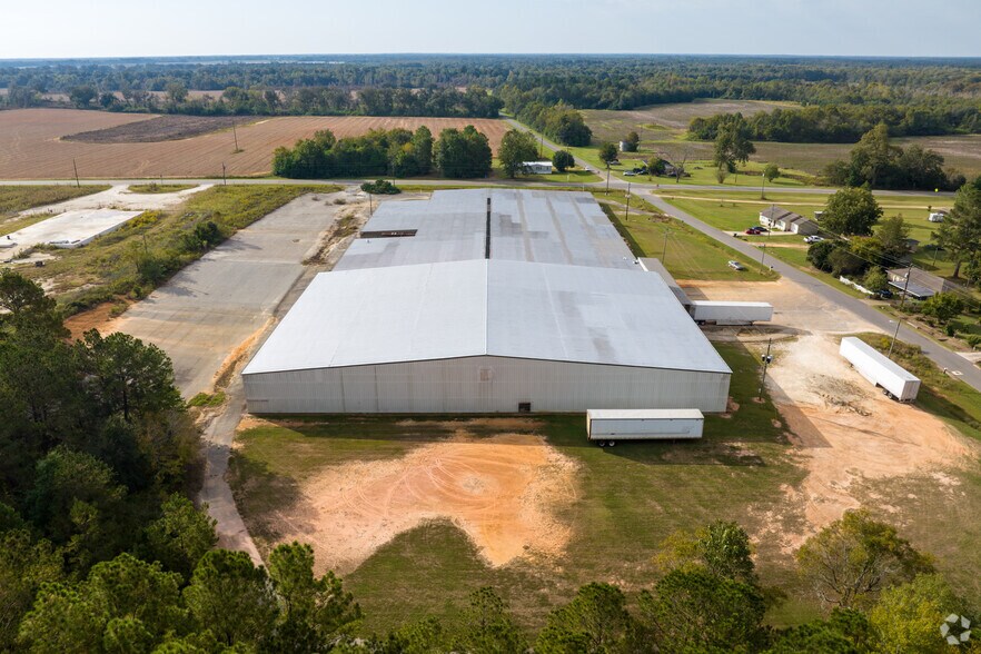 More Photos Of 25389 Blakely Rd, Arlington Warehouse For Sale