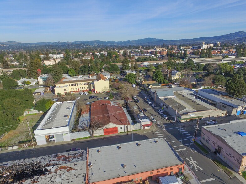 More Photos Of 8 W 9th St, Santa Rosa Warehouse For Sale
