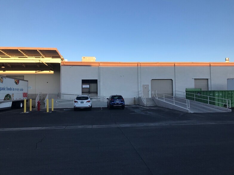 More Photos Of 6065 Polaris Ave, Las Vegas Distribution For Lease
