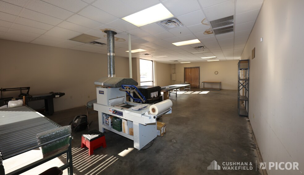 More Photos Of 451 N Bonita Ave, Tucson Warehouse For Sale