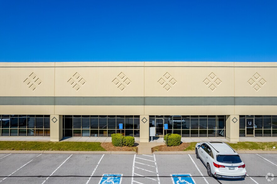 More Photos Of 688-712 Melrose Ave, Nashville Flex For Lease