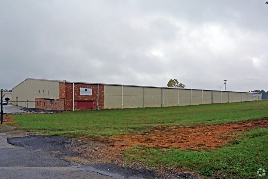 More Photos Of 1750 S Main St, Danville Warehouse For Sale
