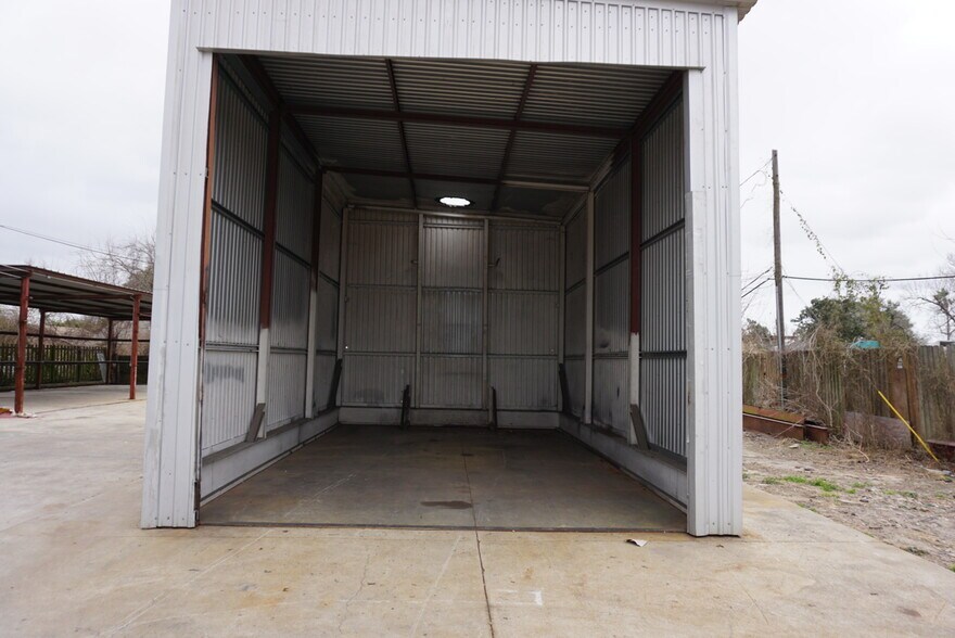 More Photos Of 12803 Rita Ln, Houston Warehouse For Sale
