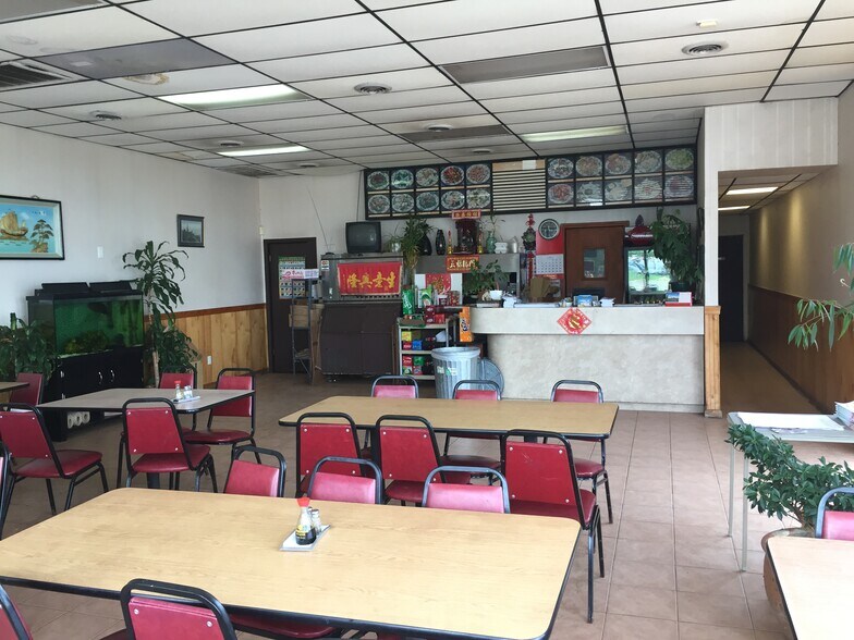 More Photos Of 6149 Macon Rd, Memphis Storefront For Lease