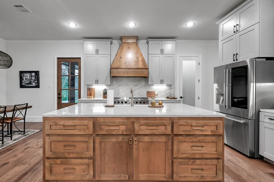 More Photos Of 15937 Stagecoach Rd, Stagecoach Specialty For Sale