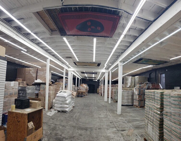 More Photos Of 1126 S Santa Fe Ave, Los Angeles Warehouse For Lease