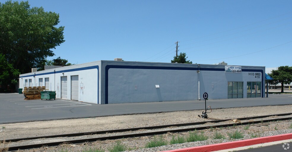 More Photos Of 745 E Greg St, Sparks Showroom For Lease