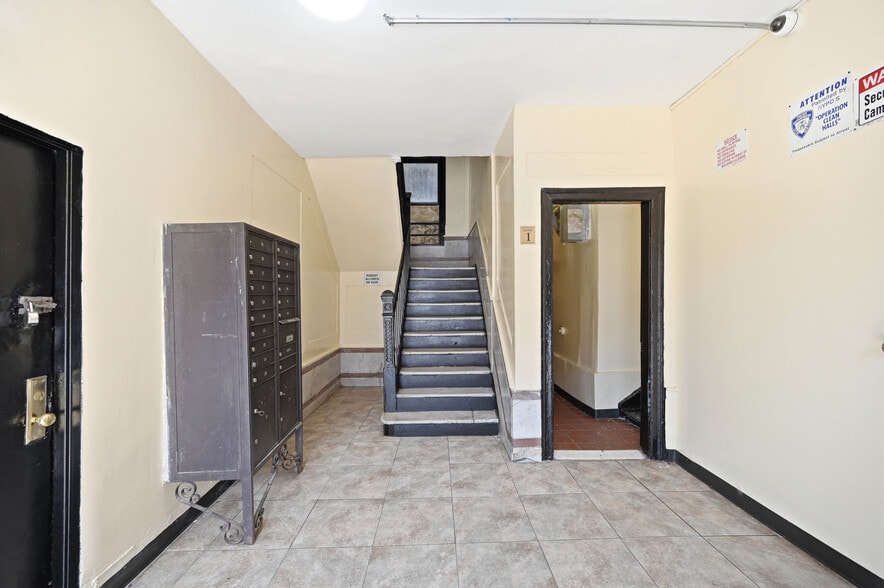 More Photos Of 2 Overlook Ter, Yonkers Apartments For Sale