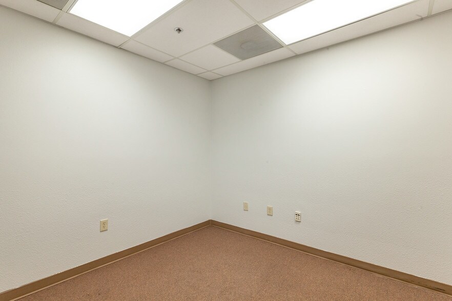 More Photos Of 2400 N Tenaya Way, Las Vegas Office For Lease