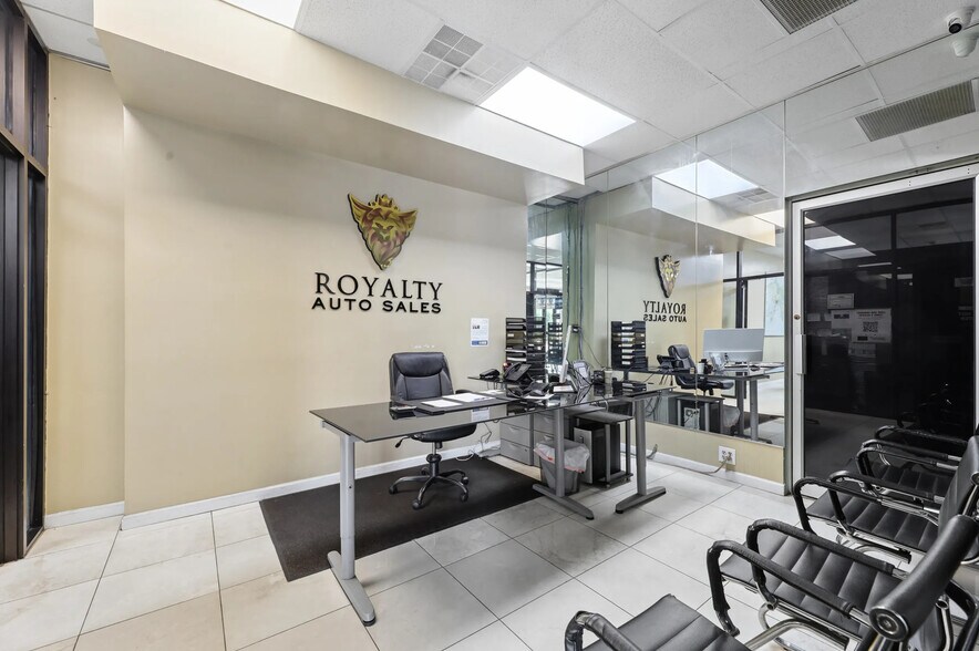 More Photos Of 120-140 US Highway 46, Little Ferry Auto Dealership For Lease