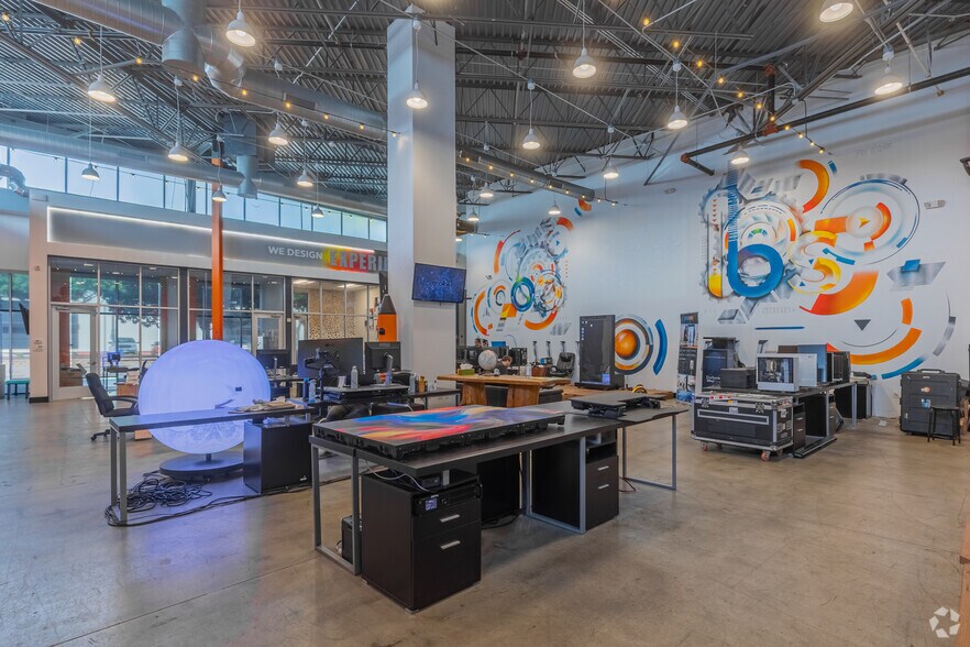 More Photos Of 5301 Alpha Rd, Dallas Unknown For Lease