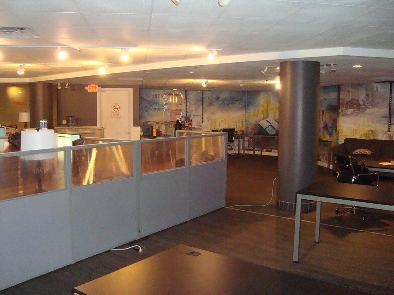 More Photos Of 625 E Liberty St, Ann Arbor Storefront Retail Office For Lease