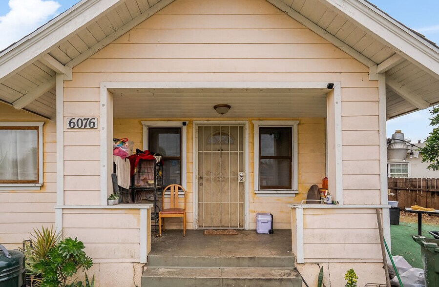 More Photos Of 6072 York Blvd, Los Angeles Freestanding For Sale