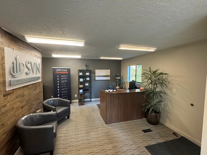 More Photos Of 4160 Commercial St SE, Salem Office For Lease