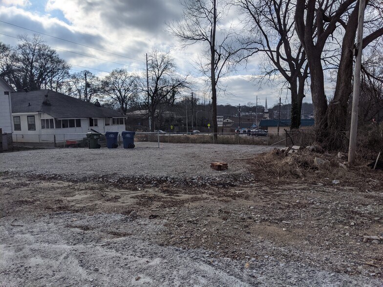 More Photos Of 699 Joseph E Boone Blvd NW, Atlanta Flex For Sale