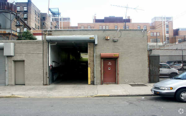 Primary Photo Of 4448-4452 Park Ave, Bronx Warehouse For Sale