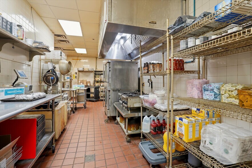 More Photos Of 3584 Parkway, Pigeon Forge Restaurant For Lease