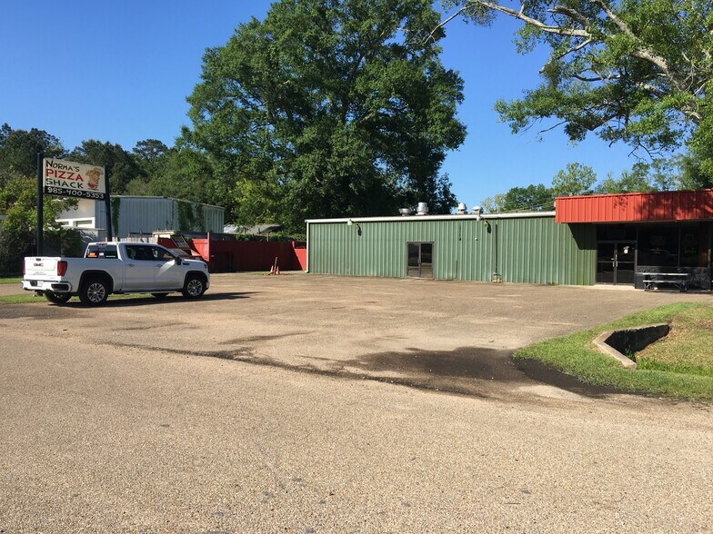 More Photos Of 103 W 30th Ave, Covington Restaurant For Sale