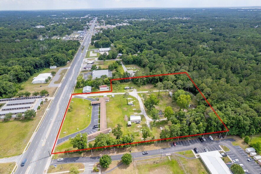 More Photos Of 1757 N Temple Ave, Starke Hotel For Sale