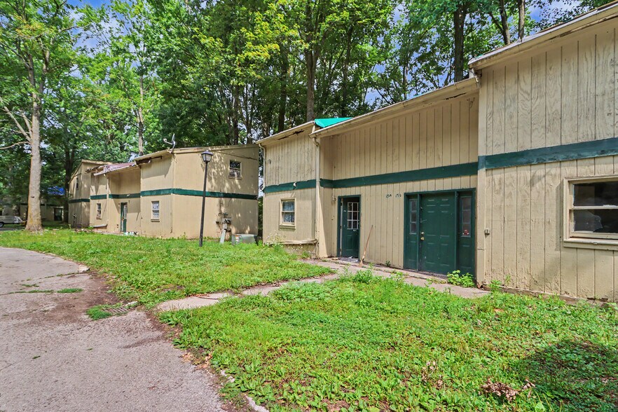 More Photos Of 23 Grand Ave, Norwalk Apartments For Sale