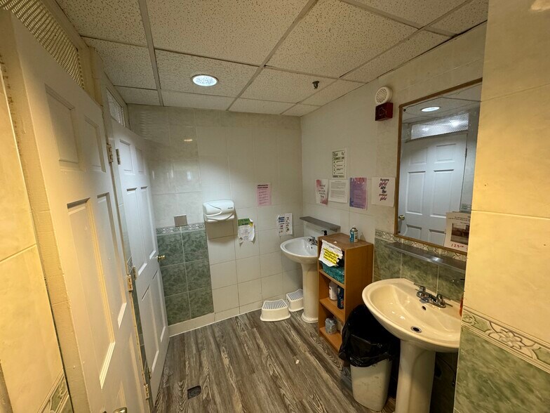 More Photos Of 2258-2260 Third Ave, New York Office Residential For Lease