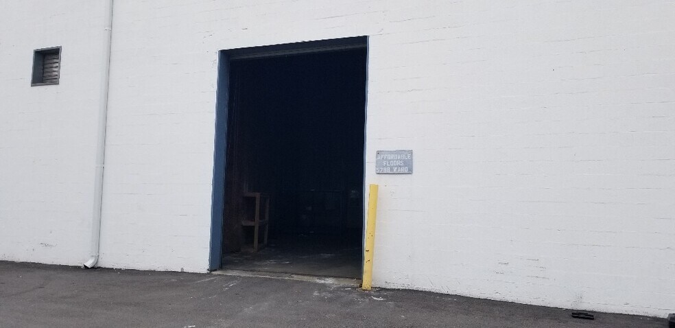 More Photos Of 1381-1397 Baker Rd, Virginia Beach Flex For Sale