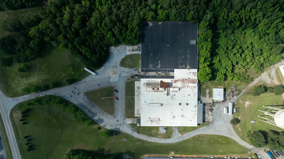 More Photos Of 584 Highway 28 S, Abbeville Warehouse For Lease