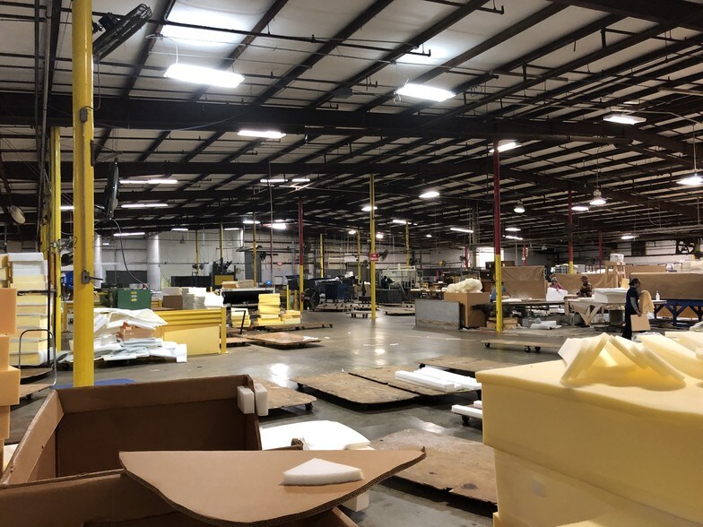 More Photos Of 2201 Blue Springs Rd, Cleveland Manufacturing For Lease