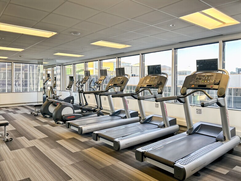 More Photos Of 7777 Bonhomme Ave, Clayton Coworking Space