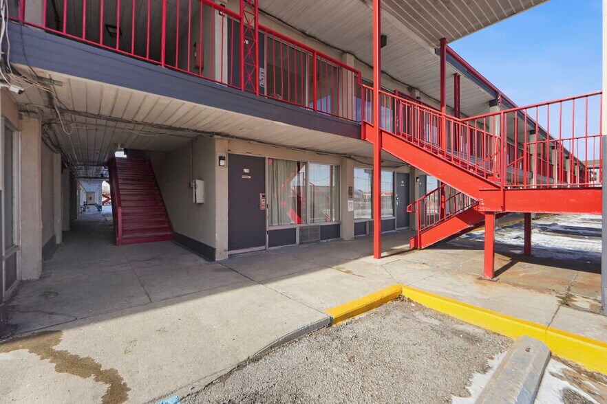 More Photos Of 3527 W Coliseum Blvd, Fort Wayne Hotel For Sale