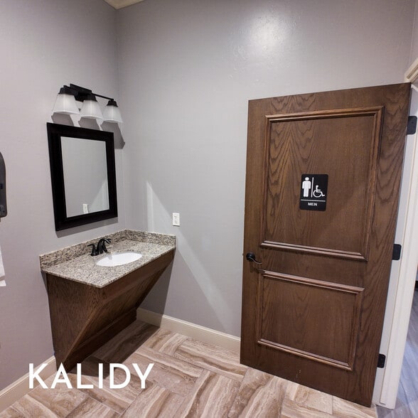 More Photos Of 2220 NW 164th St, Edmond Office For Sale