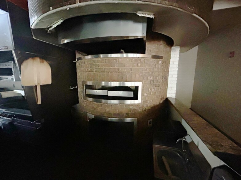 More Photos Of 602-624 Broadway, San Diego Office For Lease