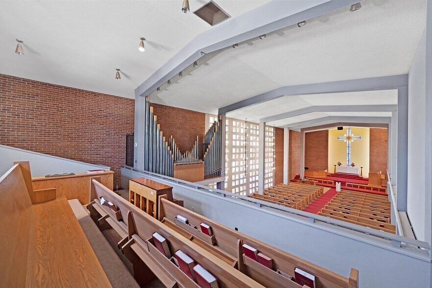 More Photos Of 1900 Potrero Way, Sacramento Religious Facility For Sale
