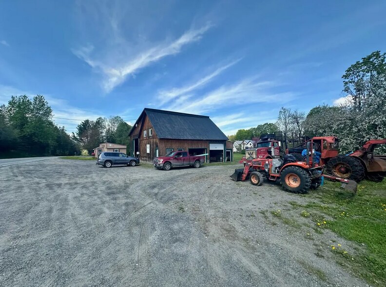 More Photos Of 1665 Vt Rte 16, East Hardwick Service For Sale