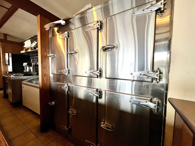 More Photos Of 189 Claremont Ave, Tamaqua Restaurant For Sale