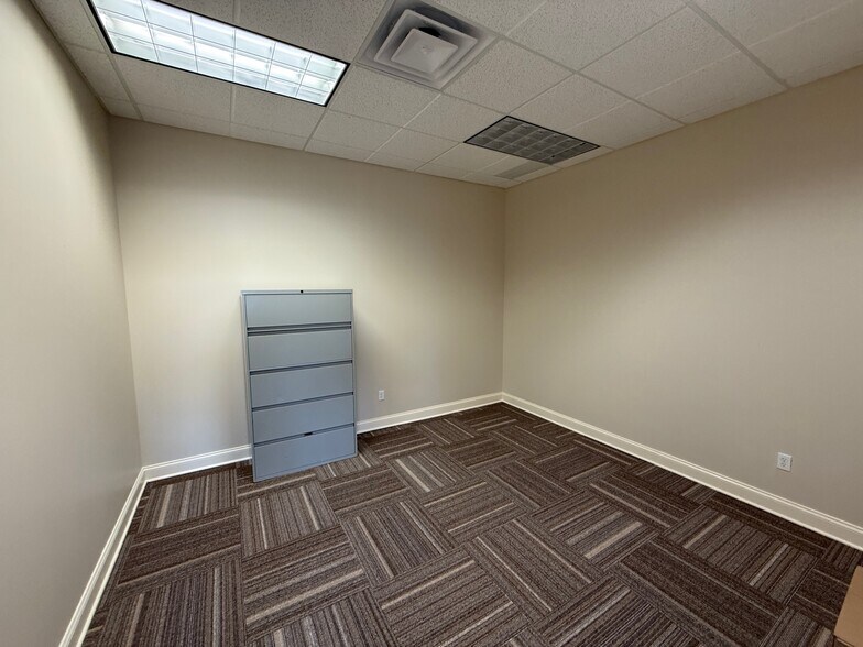 More Photos Of 31320 Solon Rd, Solon Coworking Space