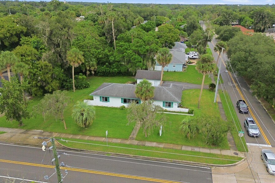 More Photos Of 901 W New York Ave, Deland Office For Lease