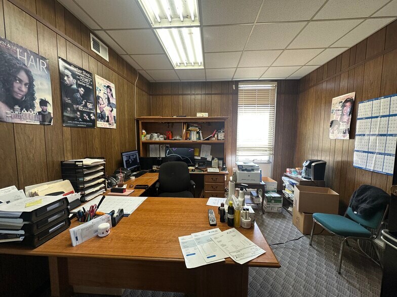 More Photos Of 3314 Millbranch Rd, Memphis Flex For Sale