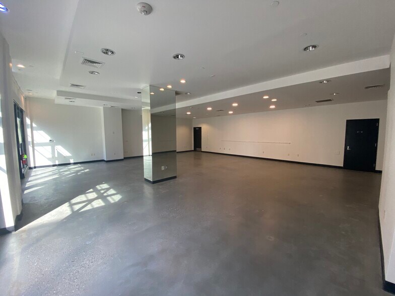 More Photos Of 333-347 NW 9th Ave, Portland Apartments For Sale