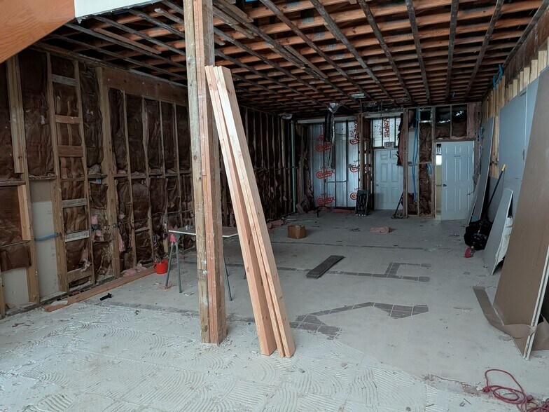 More Photos Of 10045 Overseas Hwy, Marathon Medical For Lease